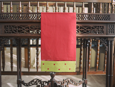Xmas Red Xmas Green Red Dots. Hemstitch Guest Towel ( 1pc)